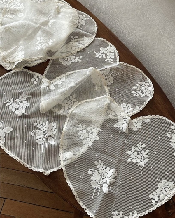 Винтажные приглашения на свадьбу возвращаются в моду.