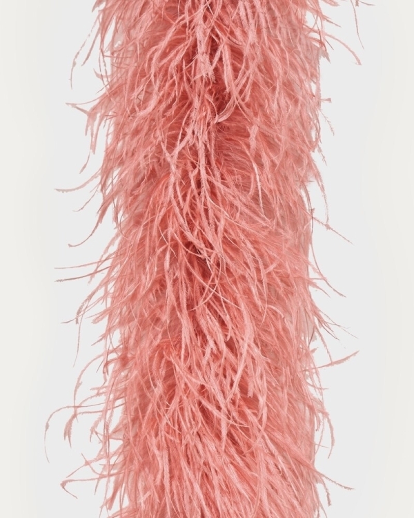 Ситуация: свидание. Что надеть на День святого