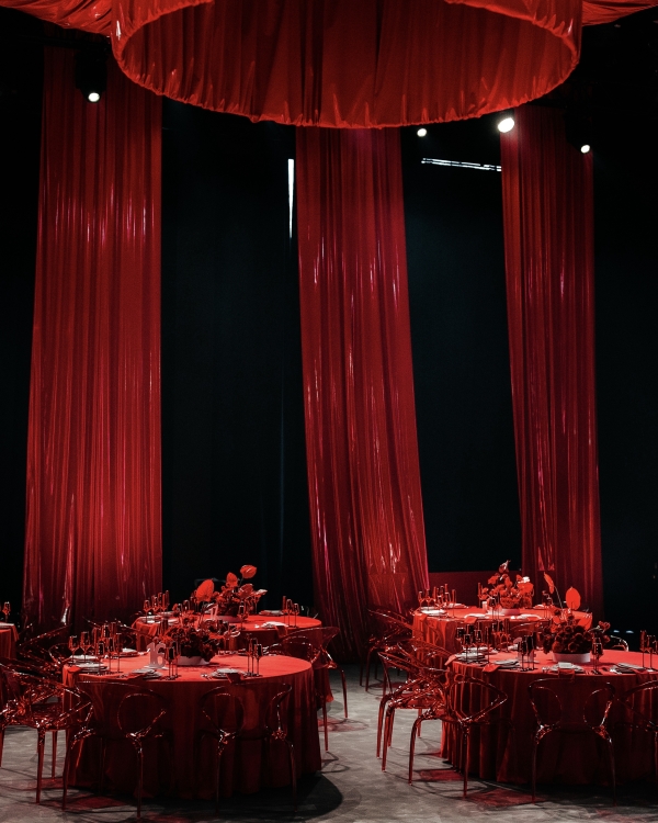 Камерность как искусство. Знакомимся с ивент-декораторами Alania