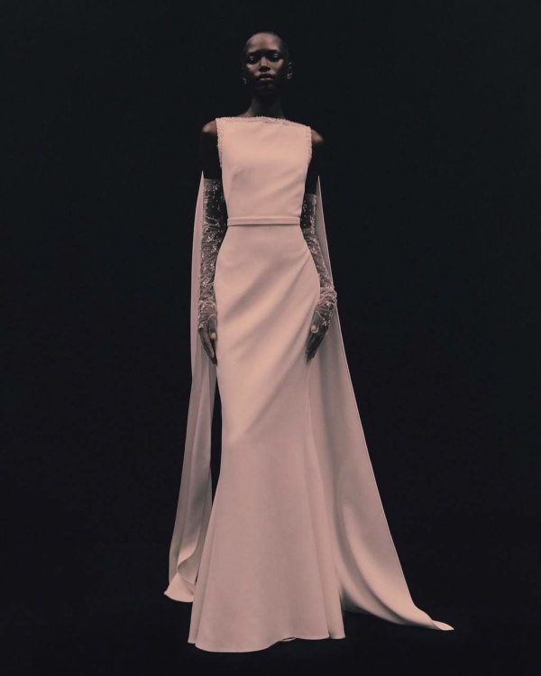 Где купить перчатки для свадебного образа?