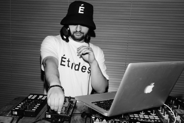 Диджеи Нарек Меликян