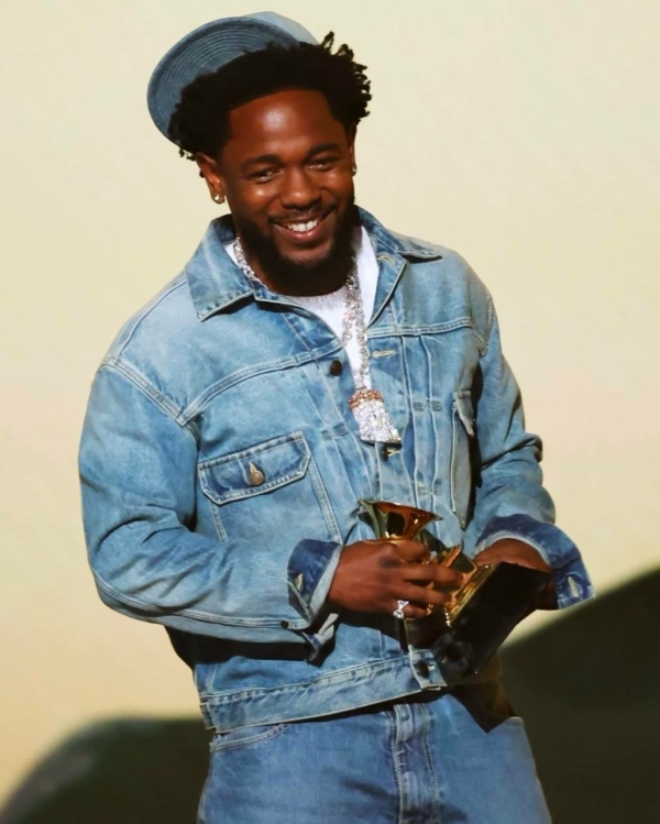 Рассматриваем лучшие образы звезд и список победителей