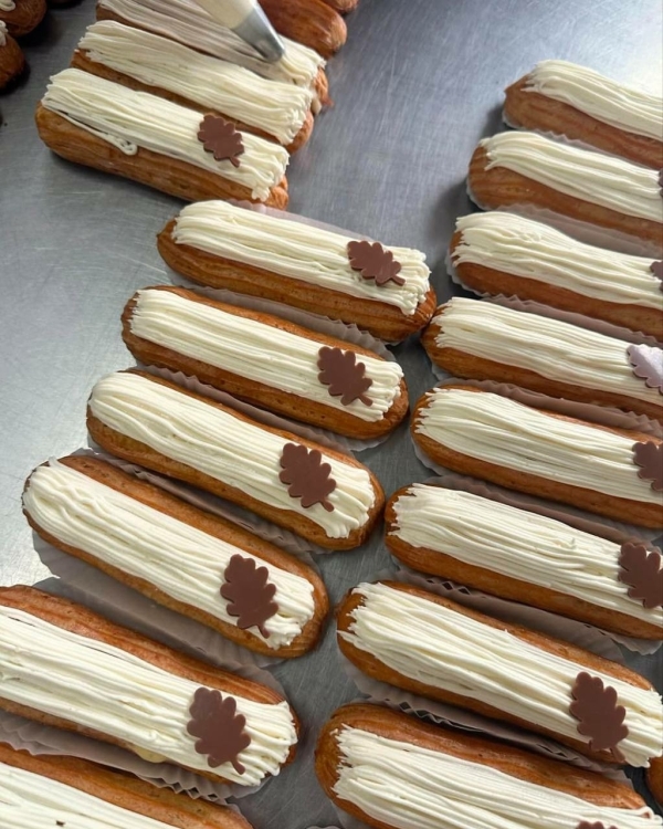 Модные и актуальные идеи оформления десертов от