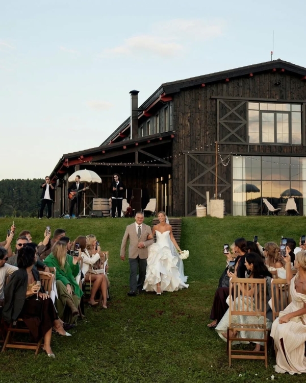 Свадьба на природе: лучшие загородные рестораны и