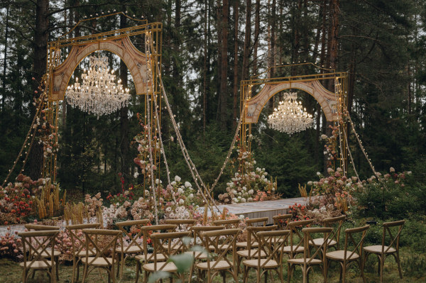 Декораторы ABOUT YOU