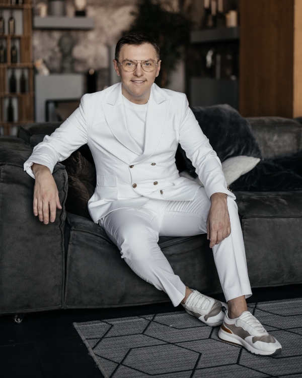 Свой среди своих. Как аудитория ведущих расскажет