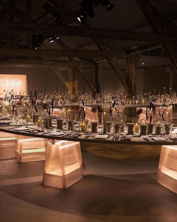 5 креативных студий, которые делают сет-дизайн ужинов