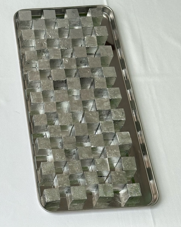 5 креативных студий, которые делают сет-дизайн ужинов