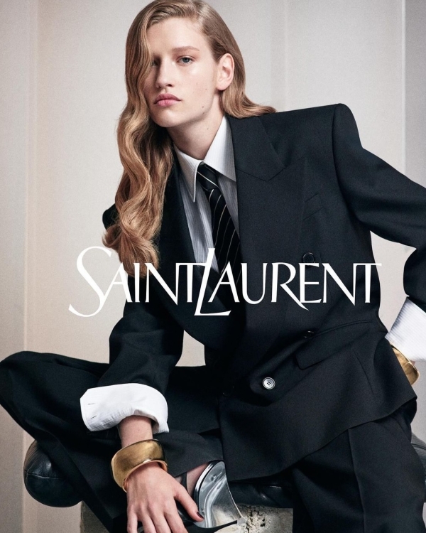 Свадебные прически на длинные волосы в 2025