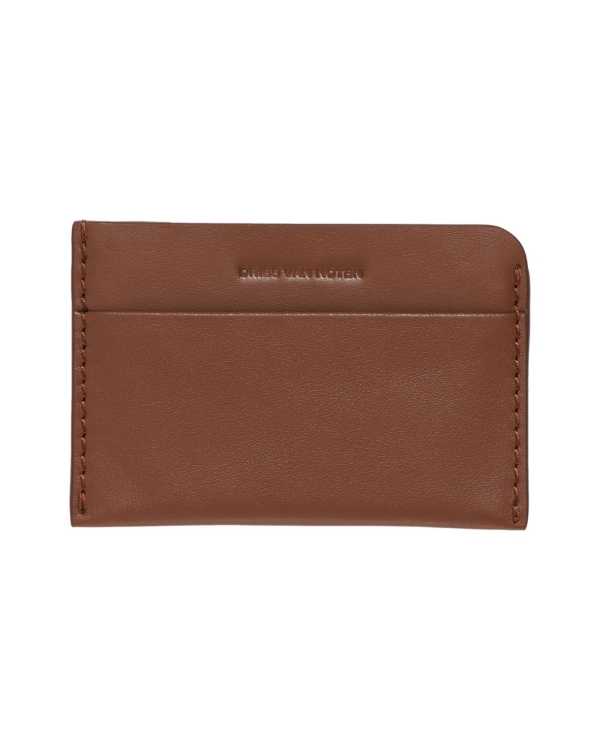 Пахнет мужчиной: идеи подарков любимому на 23