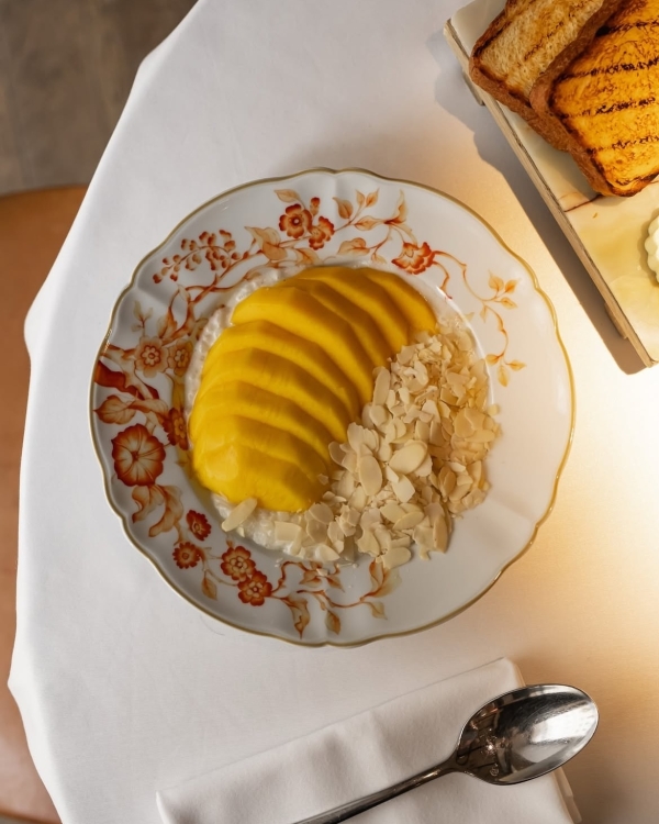 Репетиция весны в ботаническом саду, «Любовь в