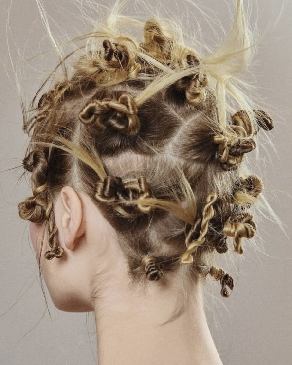 Свадебные прически на короткие волосы 2025. Какую