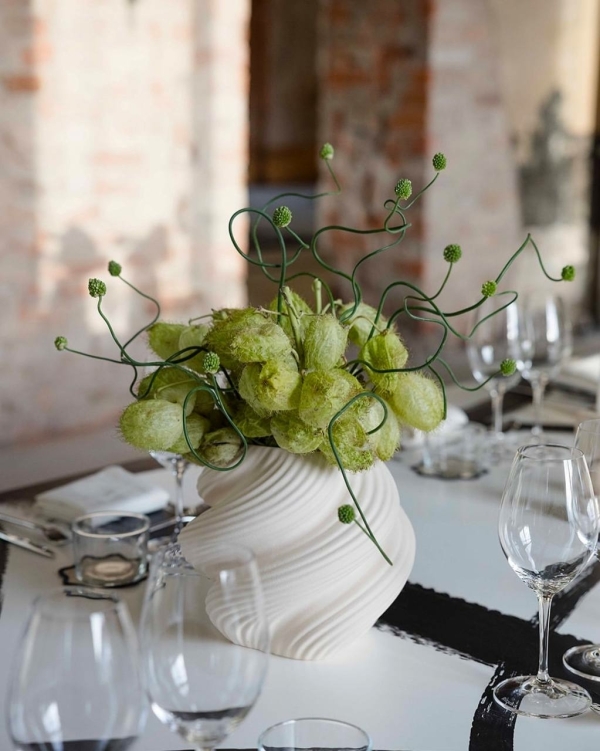 Как сделать минимализм нескучным? Подскажет сет-дизайн ужина