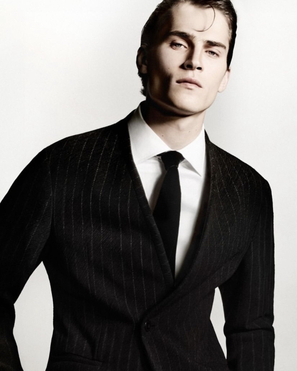 Каков жених! 5 актуальных мужских причесок 2025