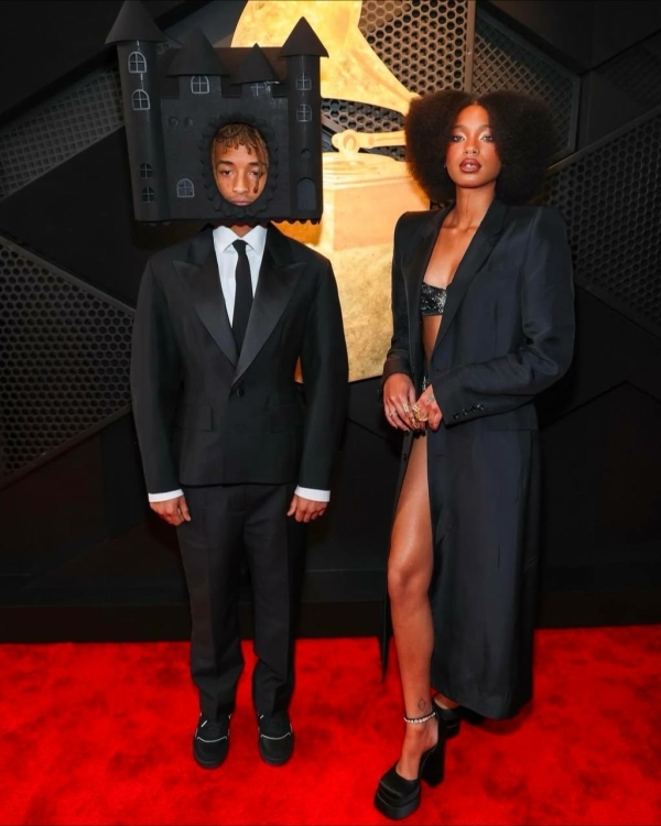 Рассматриваем лучшие образы звезд и список победителей