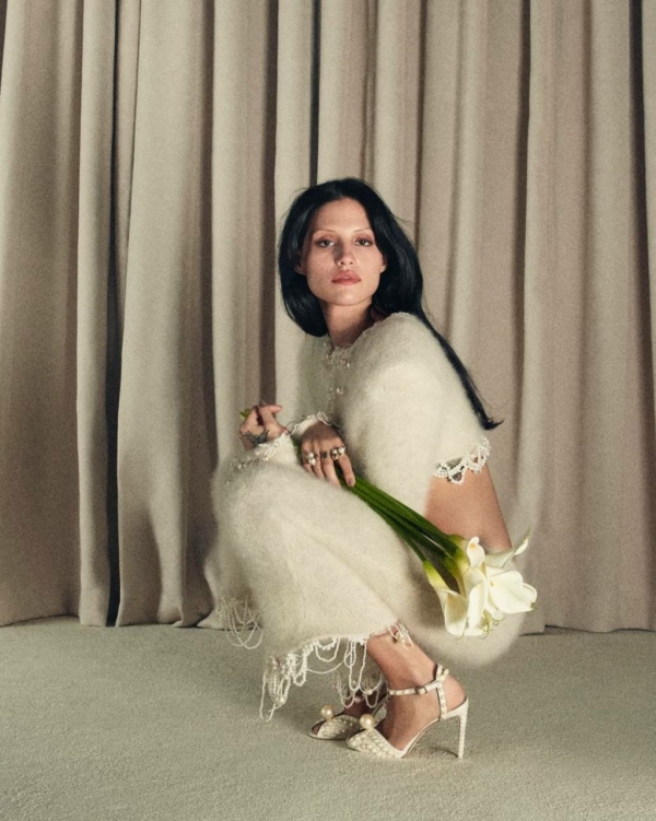 У Jimmy Choo вышла новая свадебная коллекция