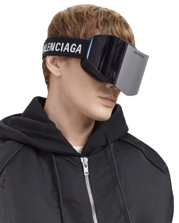 Что подарить парню на 14 февраля?