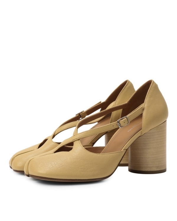 Такая же удобная, только красивее. Какая обувь