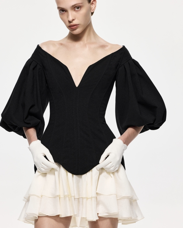 Собрали сногсшибательные образы на 14 февраля