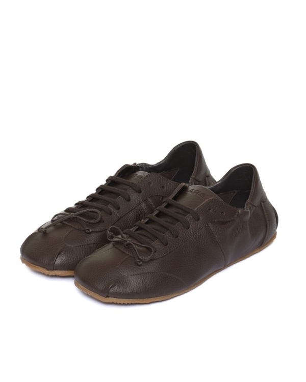 Такая же удобная, только красивее. Какая обувь