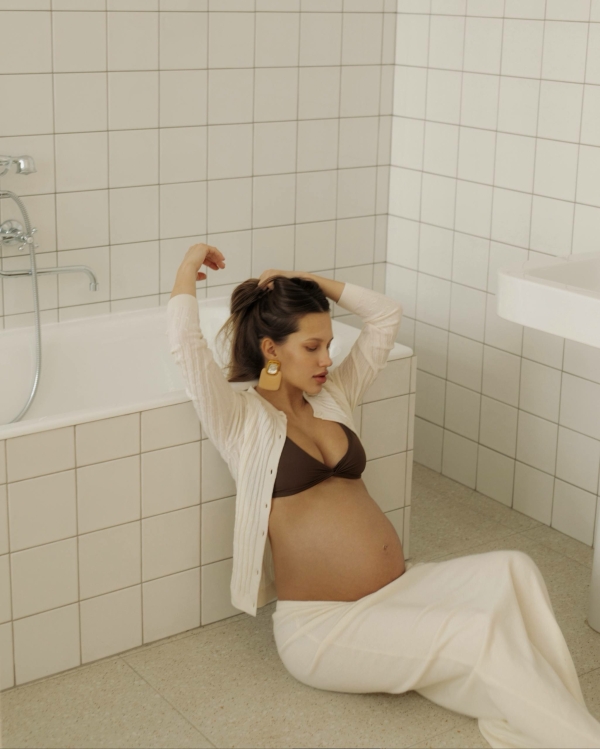 Фэшн-блогер Милена Бессонова впервые стала мамой