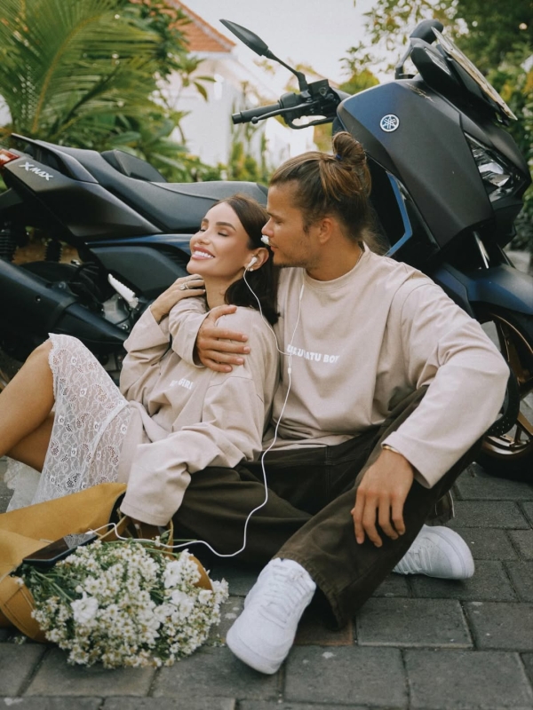 Айза тайно вышла замуж за Степана Кузьменко