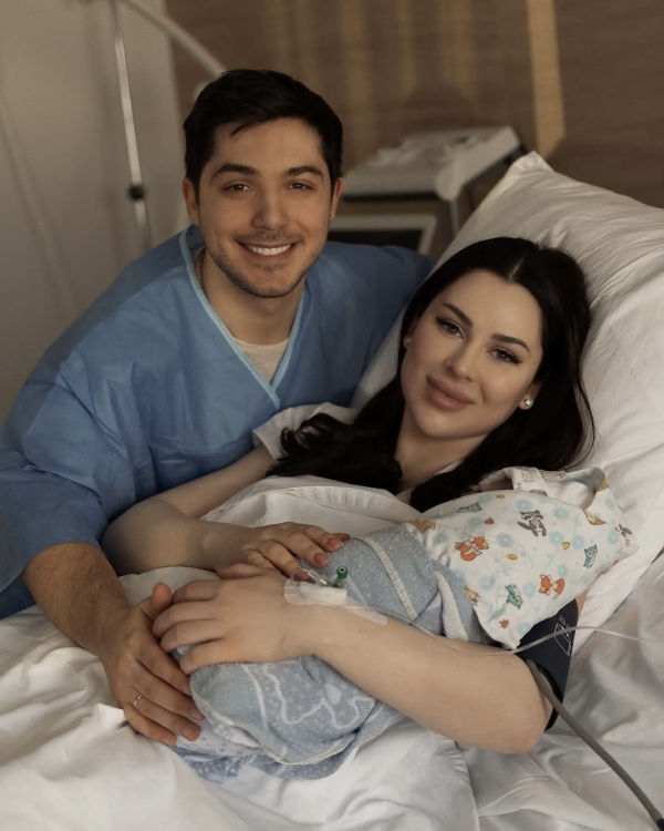 Блогер и актриса Юля Пушман стала мамой