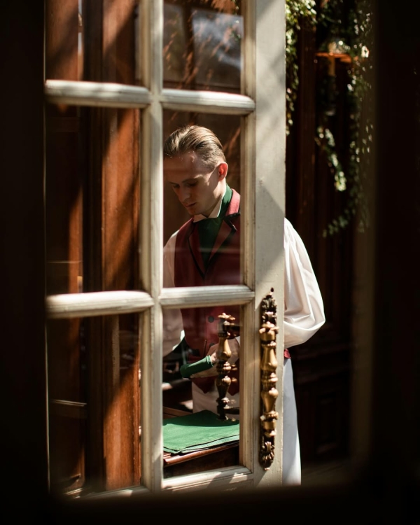 Куда пригласить ее 8 марта?