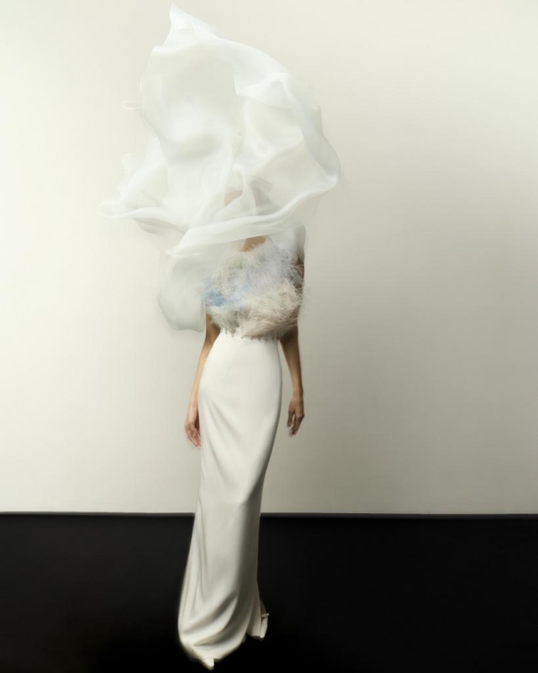 Где купить свадебное платье с перьями или