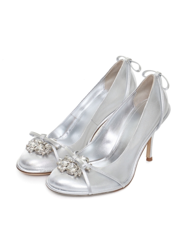 Такая же удобная, только красивее. Какая обувь