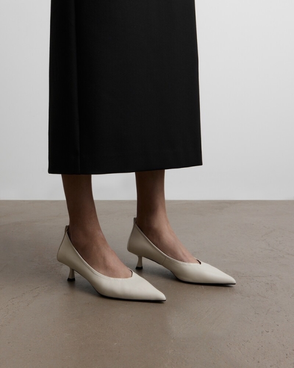 Такая же удобная, только красивее. Какая обувь