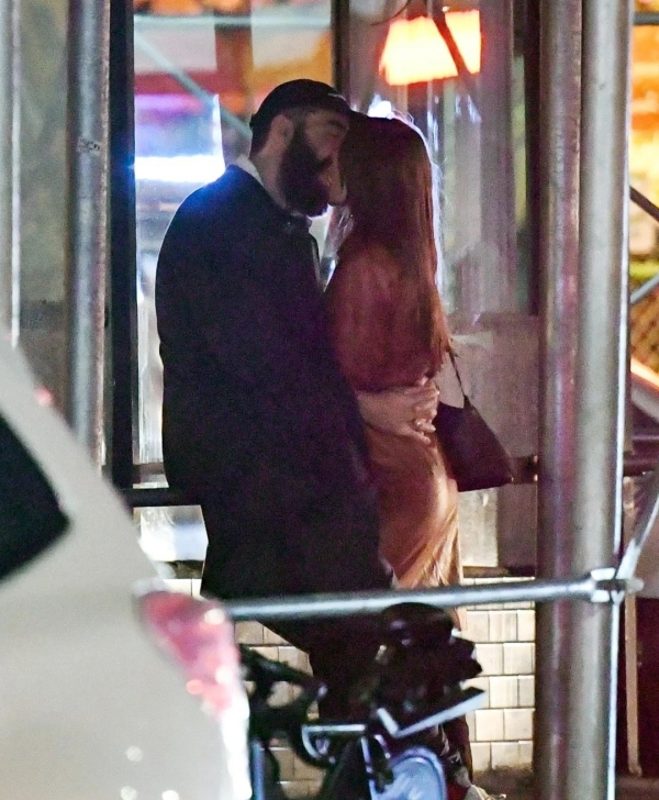 Эмили Ратаковски подтвердила роман с бывшим Дуа