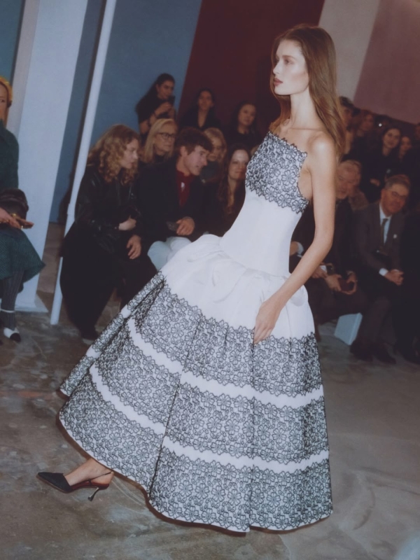 Альтернативные свадебные образы Недели моды в Нью-Йорке