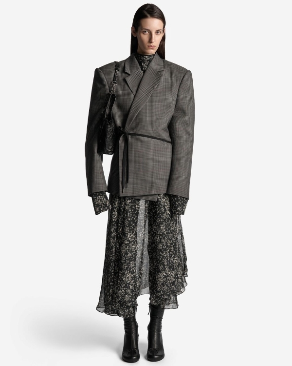 Собрали сногсшибательные образы на 14 февраля