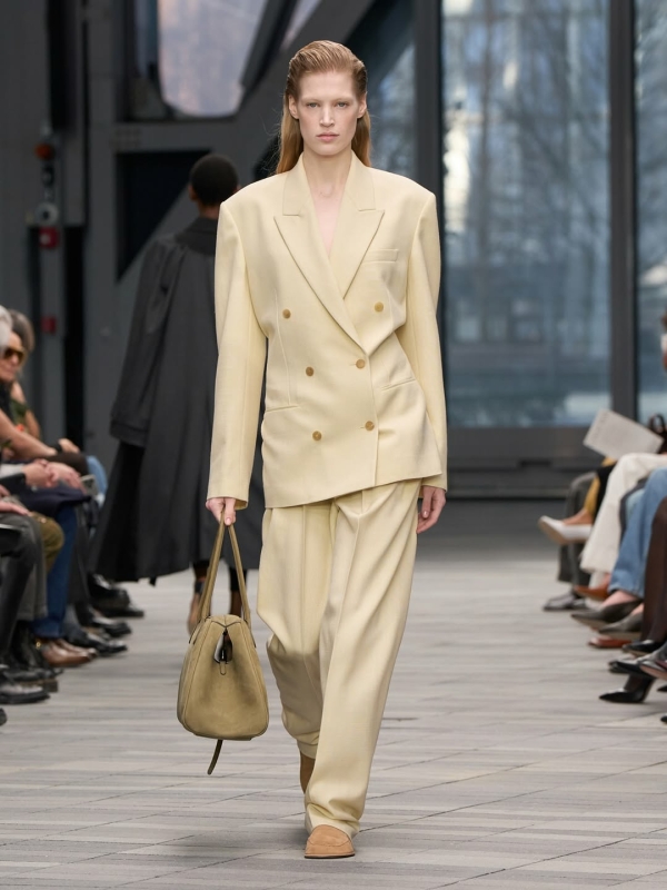 Альтернативные свадебные образы Недели моды в Нью-Йорке