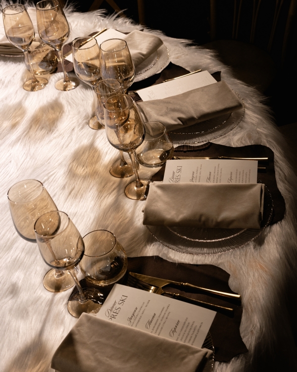 Эстетика après-ski в декоре: ледяной бар и