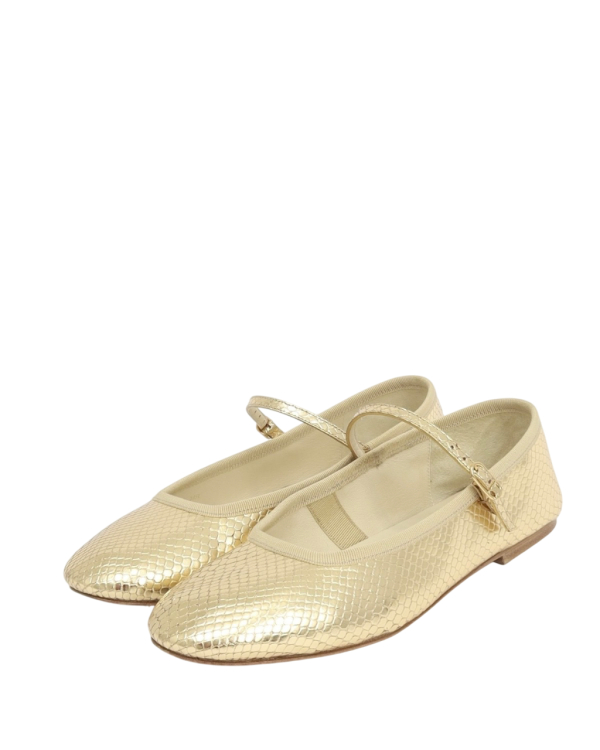 Такая же удобная, только красивее. Какая обувь