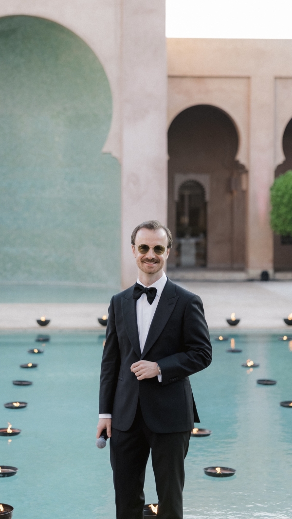 Ведущие Михаил Белянин