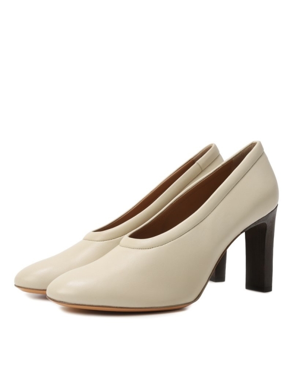 Такая же удобная, только красивее. Какая обувь