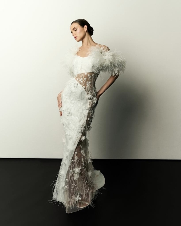 Где купить свадебное платье с перьями или