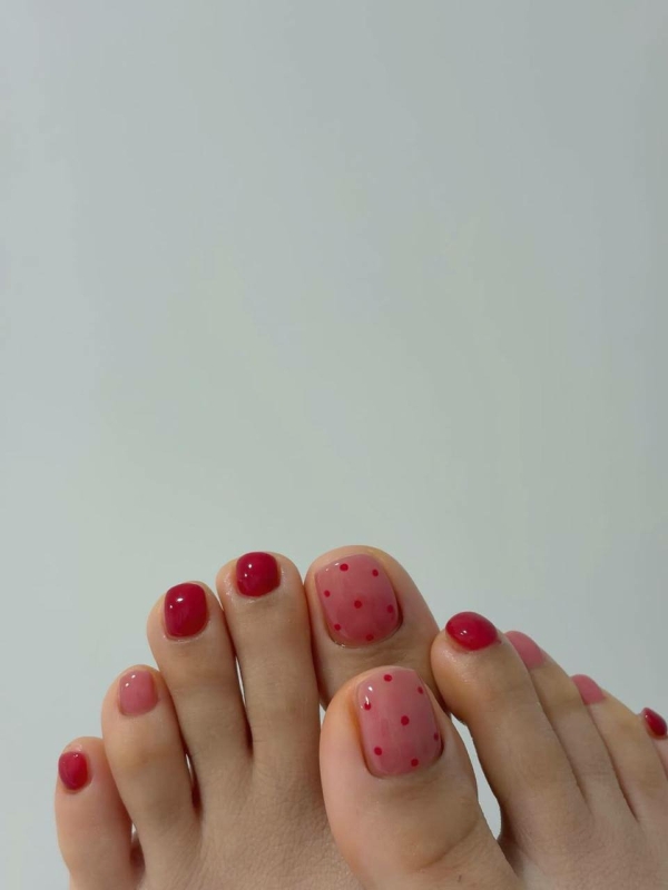 Soft Vibes Only: тренды педикюра 2026, подсмотренные