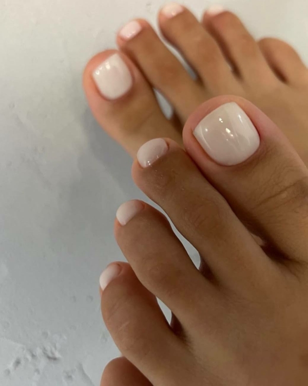 Soft Vibes Only: тренды педикюра 2026, подсмотренные