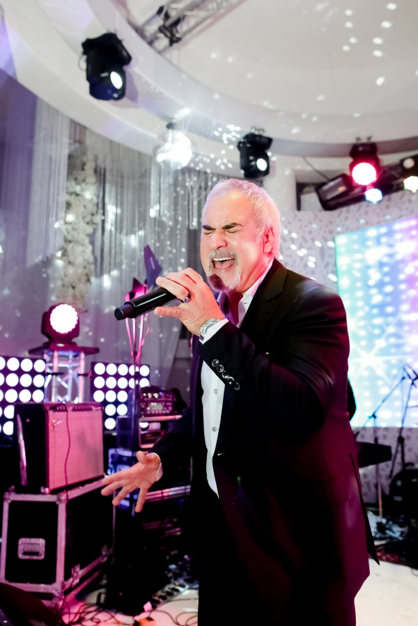 Кто будет петь на вашей свадьбе?