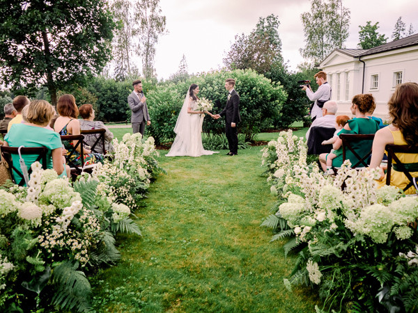 Свадьба на летней поляне