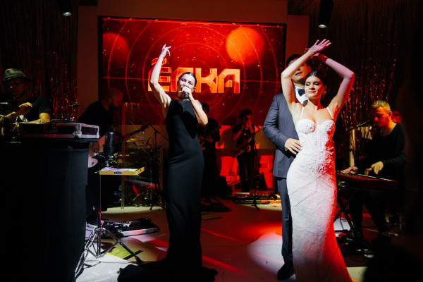 Кто будет петь на вашей свадьбе?