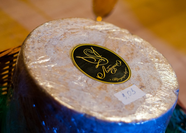 Антон Абучкаев провел масштабный благотворительный вечер