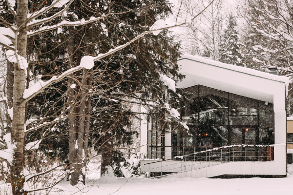 Бутик-отель «Родники»: загородный комплекс для выездных свадеб