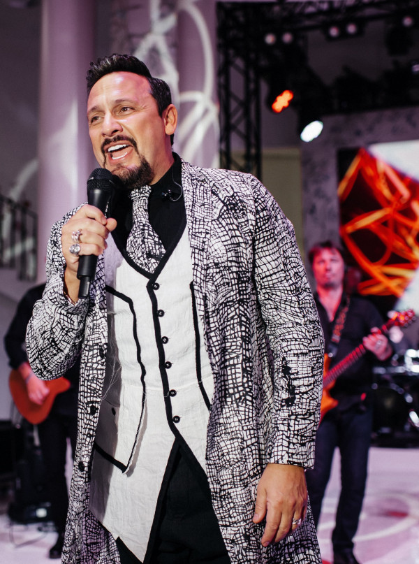 Кто будет петь на вашей свадьбе?