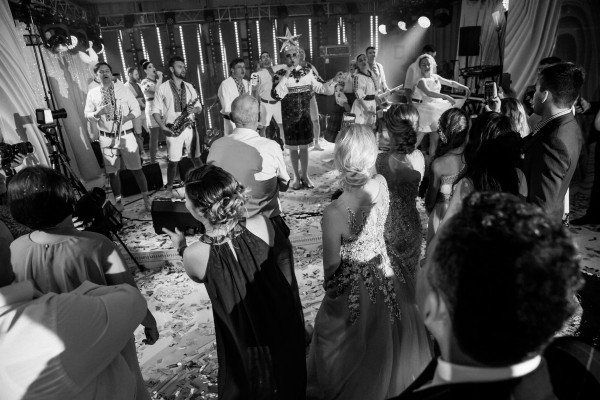 Кто будет петь на вашей свадьбе?