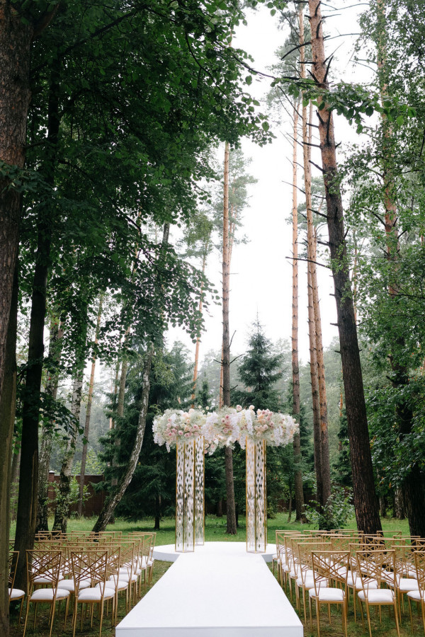 Романтичная свадьба в ресторане «Подмосковные вечера»